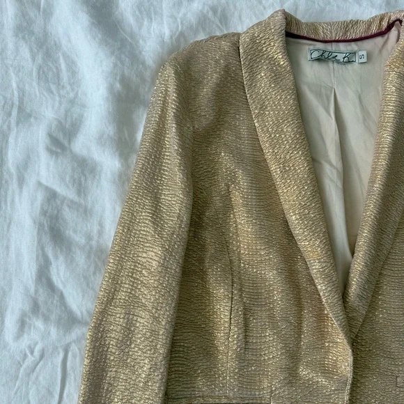 Chloe K Gold Women's Blazer - Picture 4 of 8